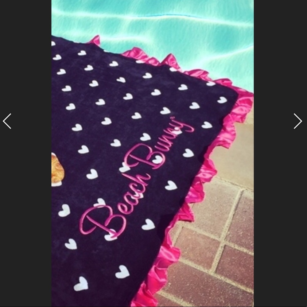 COPY - Beach bunny heart towel